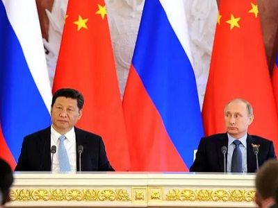 Си Цзиньпин и Путин, Москва, 8.5.15. Источник - http://www.kremlin.ru/events/president/news/49430 Си Цзиньпин и Путин, Москва, 8.5.15. Источник - http://www.kremlin.ru/events/president/news/49430