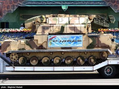 ТОР-М1 на параде в Тегеране. Фото: wikimedia.org ТОР-М1 на параде в Тегеране. Фото: wikimedia.org